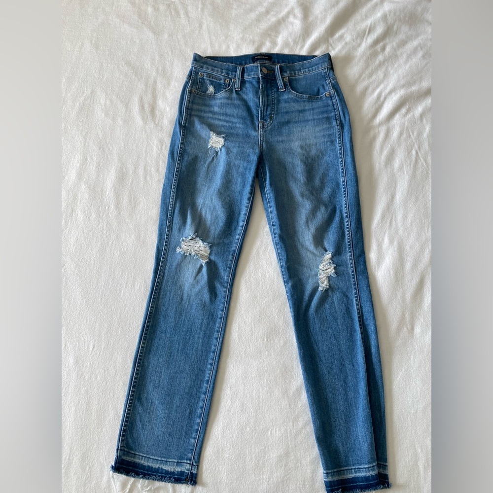 NWOT J.CREW DISTRESSED STRAIGHT LEG DENIM JEANS